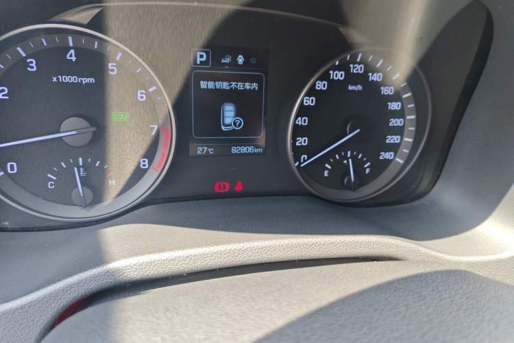 Used Hyundai Elantra (6th Generation / Lingdong) 2016 1.6L Automatic ZhiXuan – Elite Version Odometer Close Up