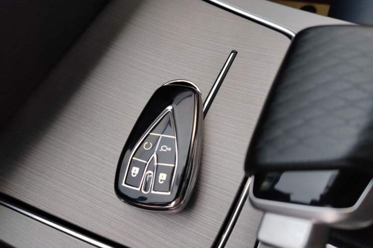 Used CHANGAN OSHAN X7 2021 1.5T Automatic Luxury Version
