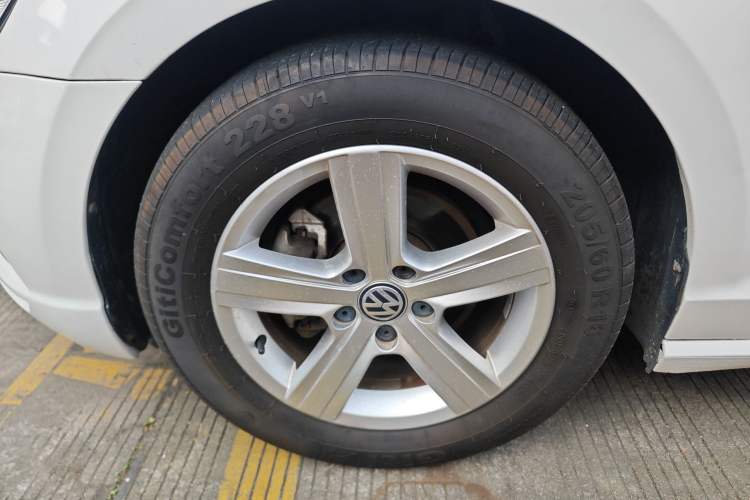 Used Volkswagen Lamando 2017 230TSI DSG Fashion Edition