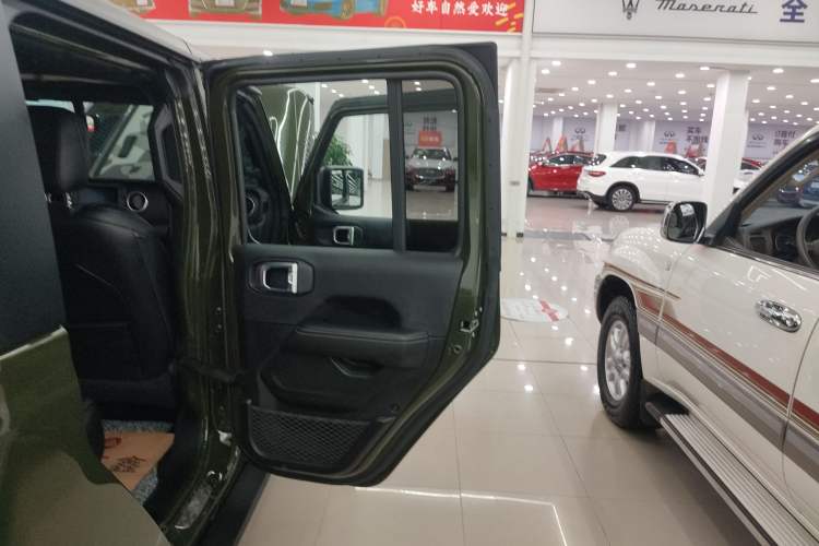 Used Jeep Gladiator 2022 3.6L Pioneer Edition
