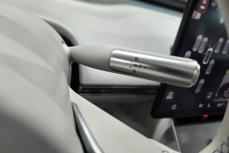 Used Hima Luxeed S7 2024 Ultra Four-Wheel Drive Flagship Edition Gear Lever