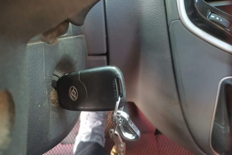 Used SAIC MAXUS Xintu V80 