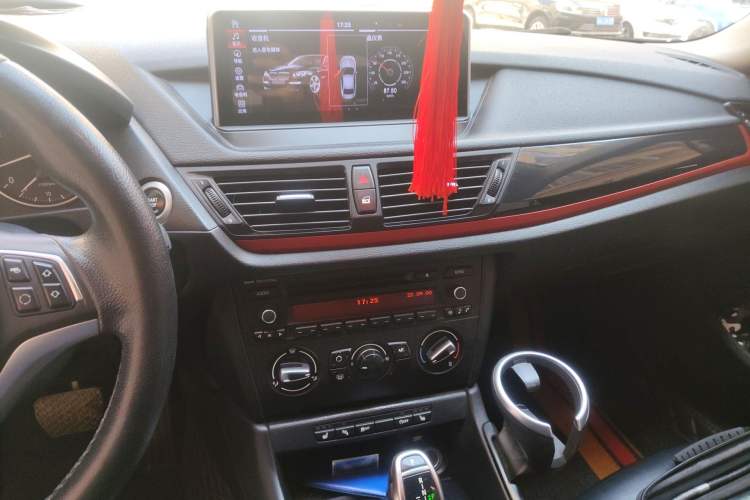 Used BMW X1 2015 sDrive18i Fashion Upgrade Edition
