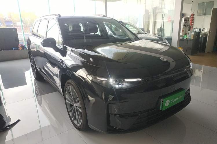 Used Leapmotor C16 2024 Range-Extended 200 Smart Enjoyment Edition Front Right 45 Deg