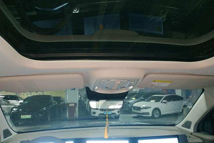 Used Roewe RX9 2023 2.0T Four-Wheel Drive Luxury Edition