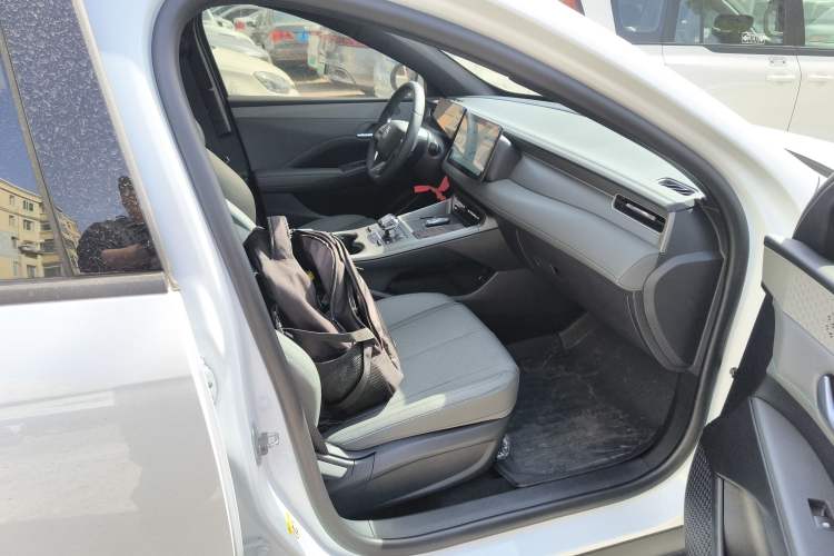 Used BYD Qin PLUS 2025 DM-i Smart Drive 55KM Leading Model
