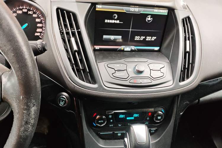 Used Ford Kuga 2015 2.0L GTDi Four-Wheel-Drive Sport Model