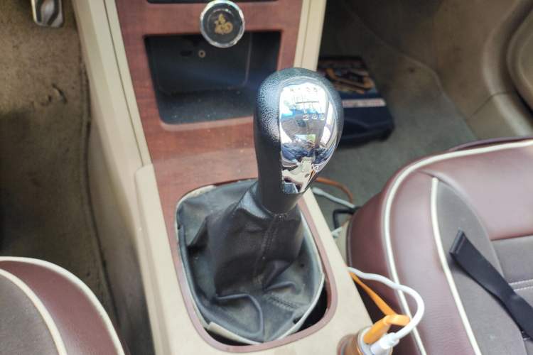 Used Roewe 350 2014 1.5T Manual Jingrui Edition
