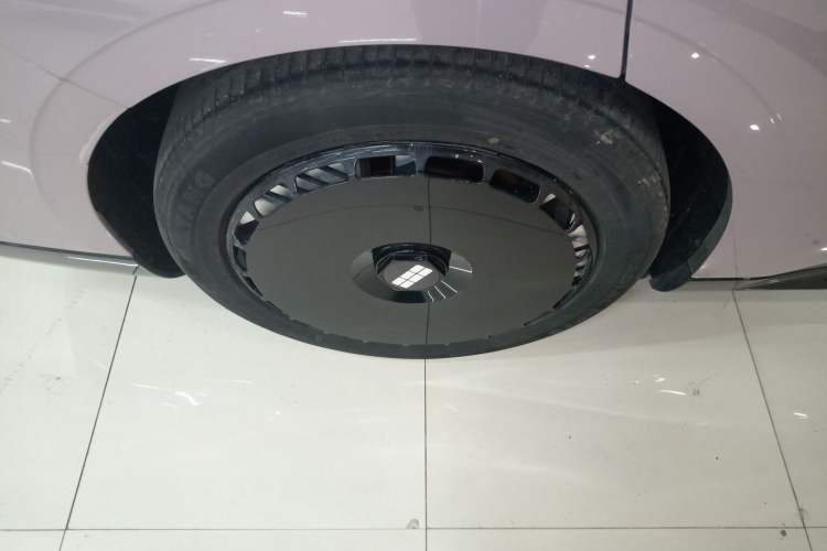 Used Geely Galaxy E8 2024 550 km Range Rear-Drive Dragon Edition