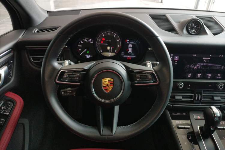 Used Porsche Macan 2024 Macan 2.0T