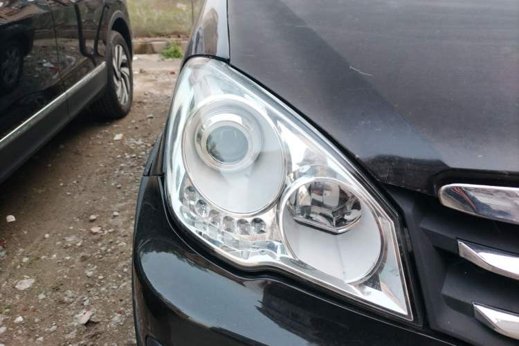 Used FAW Senya S80 2011 1.5L Manual 7-Seater Urban Elite Edition
