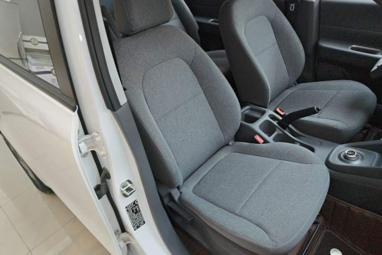 Used Wuling Hongguang New Energy 2025 Extended-Range Hybrid 50KM Comfort Version Right Front Seat