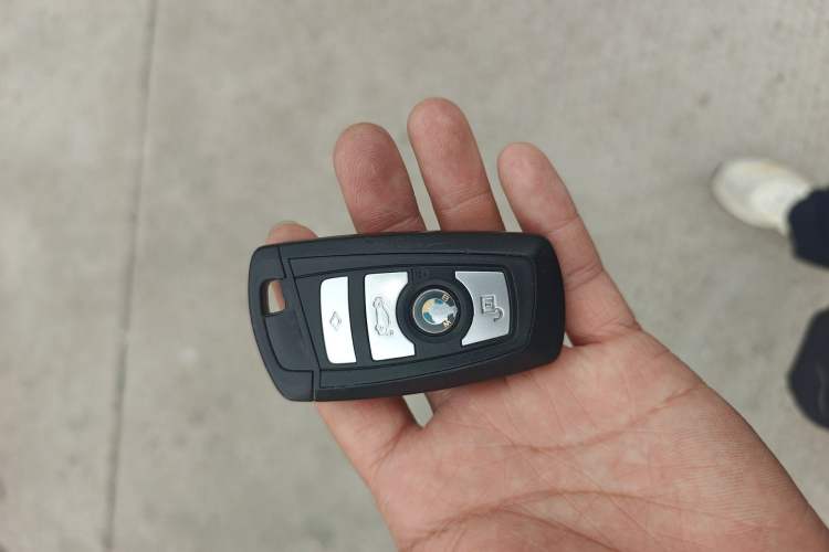 Used BMW 5 Series 2014 520Li Elegant Model Vehicle Key