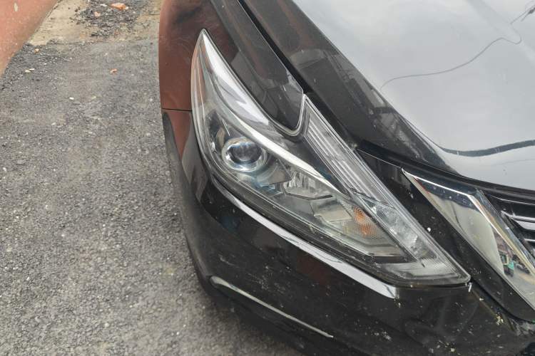 Used Nissan Teana 2016 2.0L XL Comfort Edition Right Front Headlight