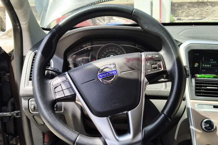 Used Volvo XC60 2017 T5 Smart Upgrade Edition