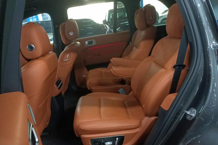 Used Li Auto L8 2023 Pro Model
