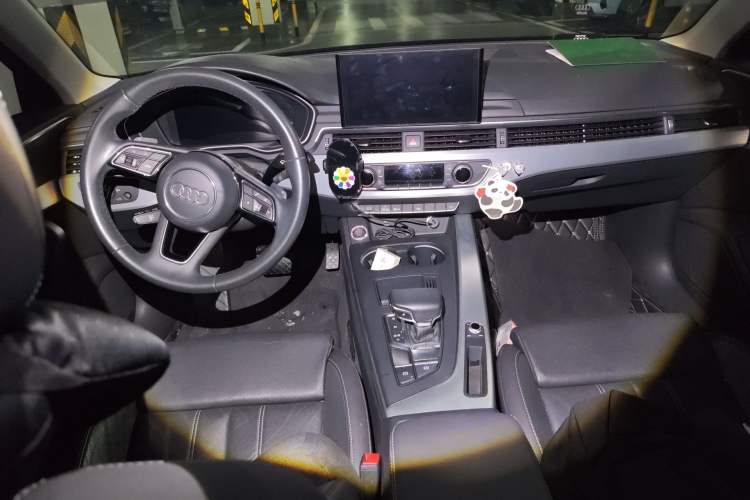 Used Audi A4L 2020 40 TFSI Fashion Dynamic Model
