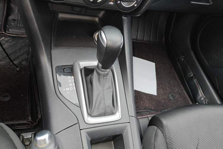 Used Mazda Mazda 3 Axela 2017 Hatchback 1.5L Automatic Comfort Model Emission Standard China V