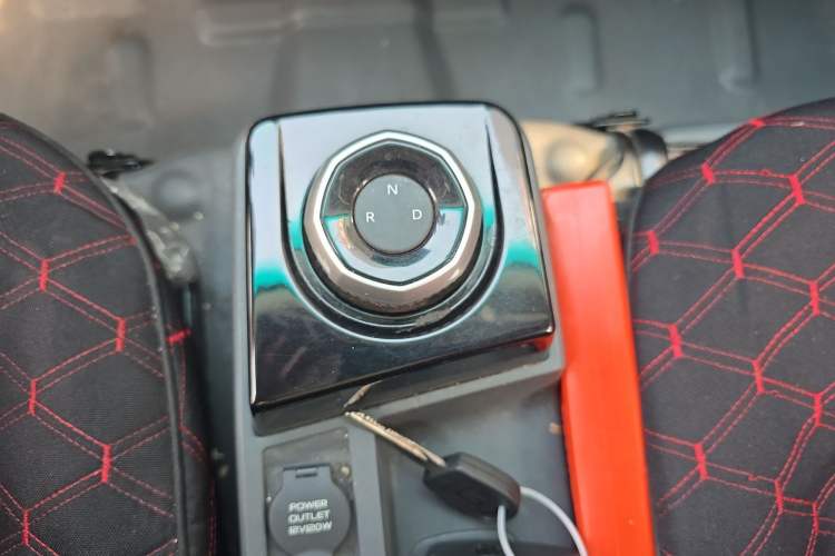 Used Farizon Xingxiang V 2024 Star Enjoy V6E Feature Edition Xuanwu 41.055 kWh Gear Lever