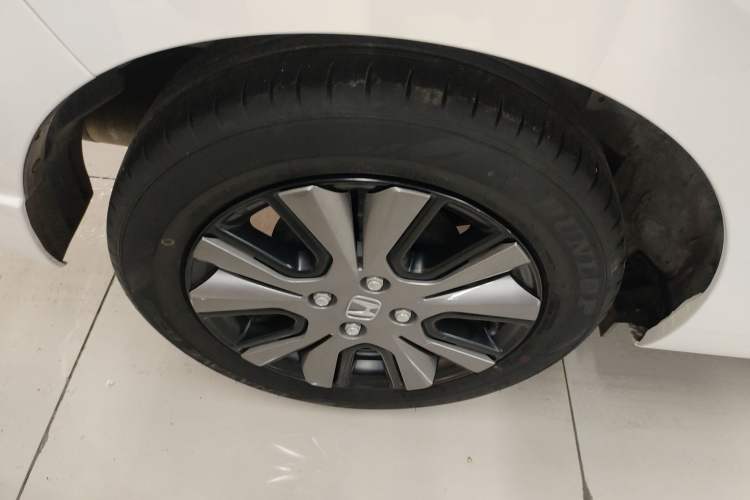 Used Honda Fit 2022 1.5L CVT Trendy Sunroof Edition Right Rear Wheel Hub