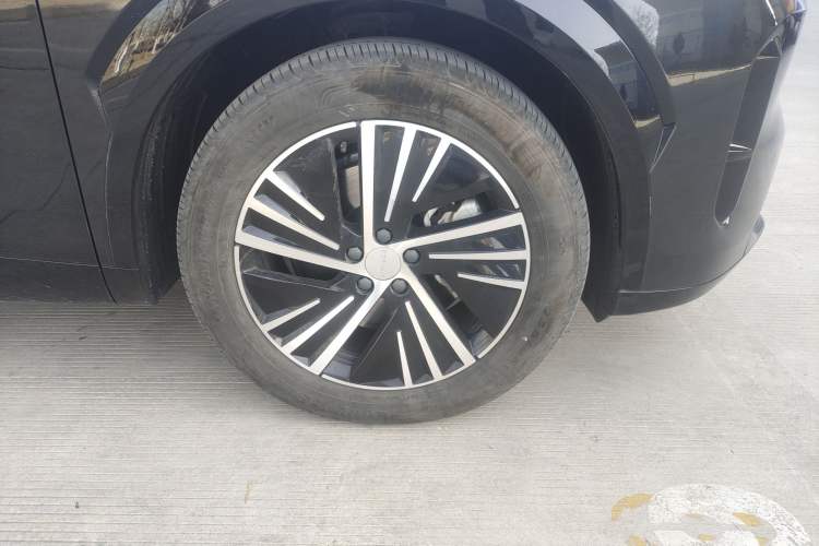 Used Lynk & Co 08 EM-P 2023 120km Long-Range Pro
