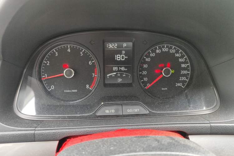 Used Volkswagen Lavida 2013 Revised Classic 1.6L Automatic Fashion Edition