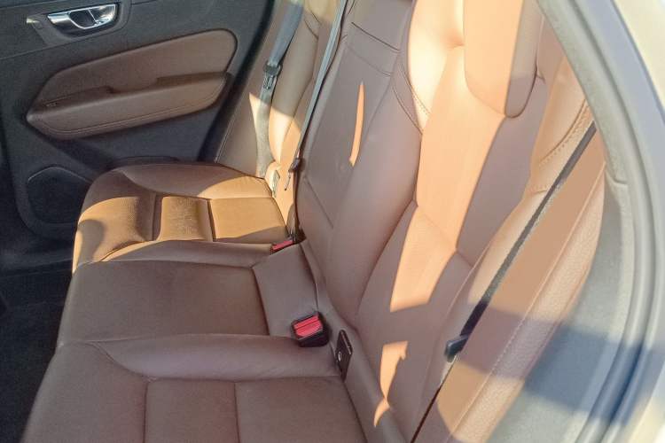 Used Volvo XC60 2021 T5 4x4 Smart Luxury Edition Left Rear Seat