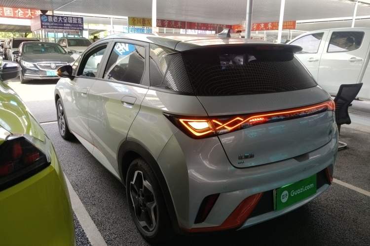 Used BYD Dolphin 2021 405 km Fashion Edition