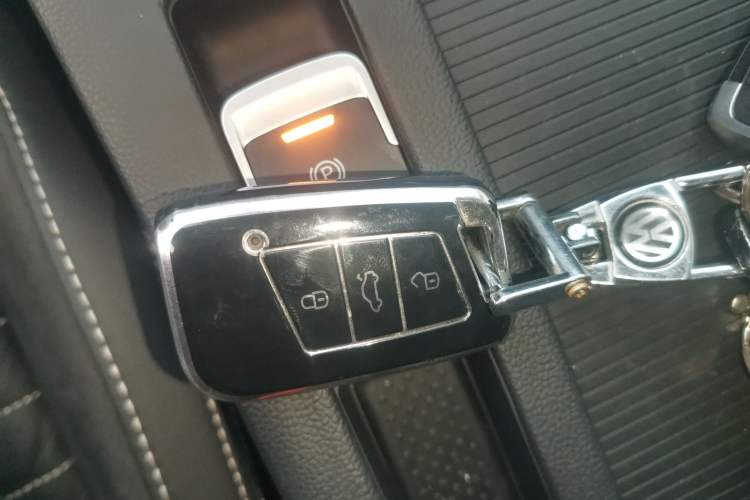 Used Volkswagen Magotan 2020 330TSI DSG Leading Model
