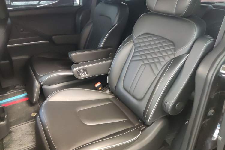 Used Hyundai Custo 2021 270TGDi Prestige LUX Left Rear Seat