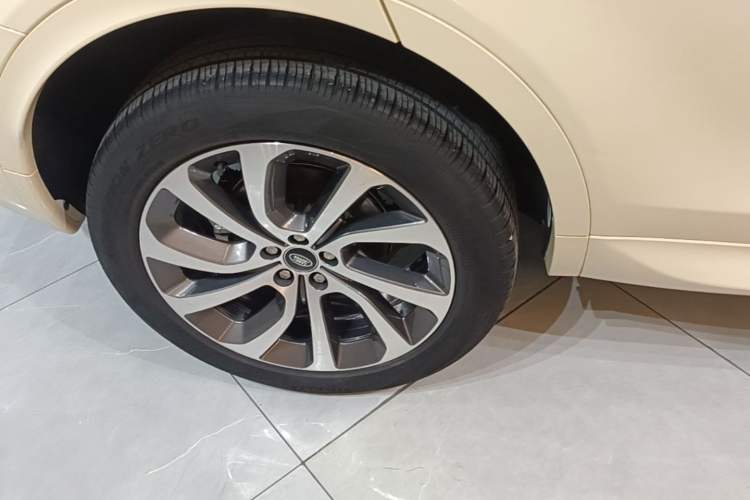 Used Land Rover Discovery Sport 2021 249 PS R-Dynamic S Performance Edition
