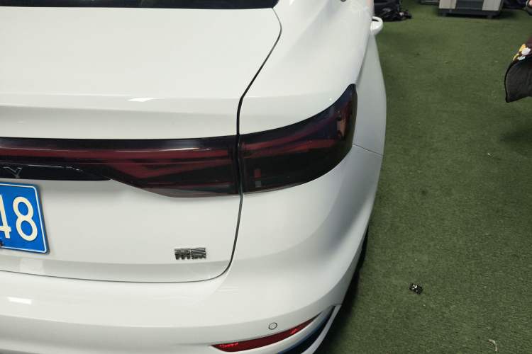 Used Geely Auto Emgrand 2023 4th Generation Champion Edition 1.5L CVT Prestige Model Right Rear Taillight