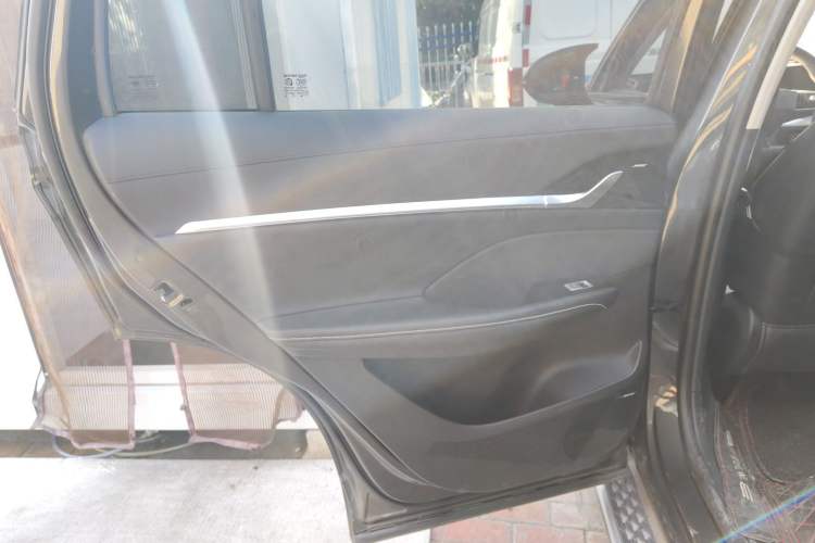 Used Roewe RX5 MAX 2022 2.0T Automatic Zhiwei Zunrong Edition
