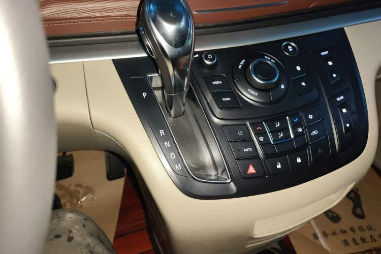 Used Buick GL8 2017 25S Comfort Version China V Standard
