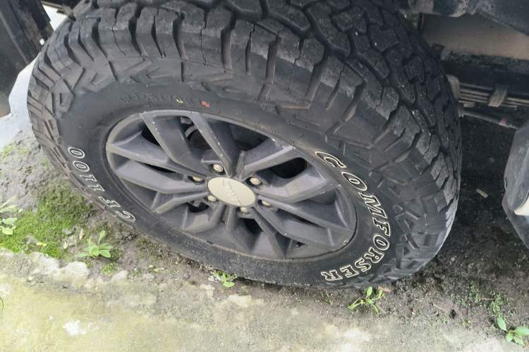 Used JMC Yuhu 7 2022 2.0T Automatic Diesel 4x4 Comfort Edition Standard Wheelbase Right Rear Wheel Hub