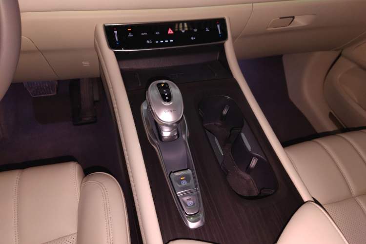 Used VOYAH Dream 2022 0-Carbon Edition Home+ Range Package 605 km