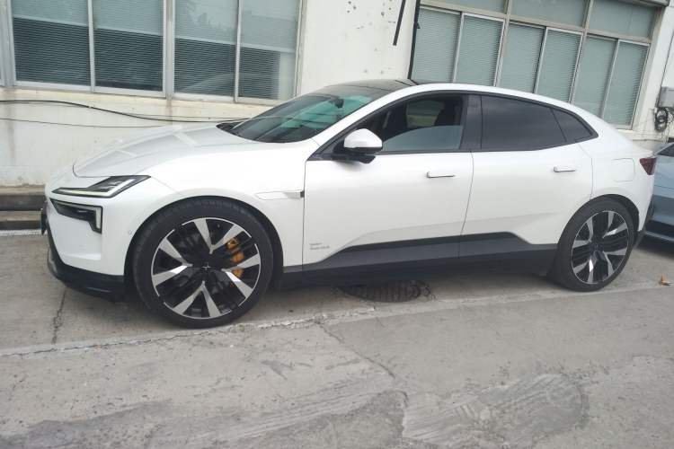 Used Polestar 4 2024 Dual-Motor Long-Range PLUS Dual-Star Connectivity Edition