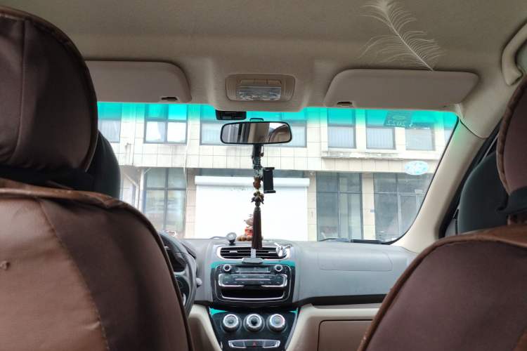 Used Jinbei 750 2015 1.5L Comfort Model
