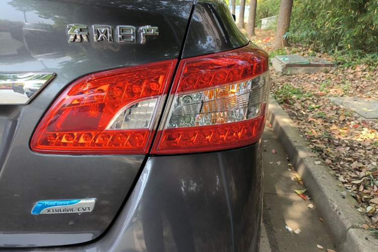 Used Nissan Sylphy 2014 1.6XV CVT Deluxe Edition Right Rear Taillight