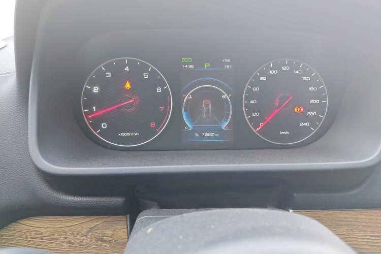 Used BYD Tang 2019 2.0T Automatic SmartConnect Prestige 5-Seater China VI Standard Instrument Cluster