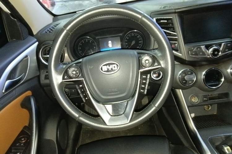 Used BYD Song 2016 1.5TI Manual Luxury Model