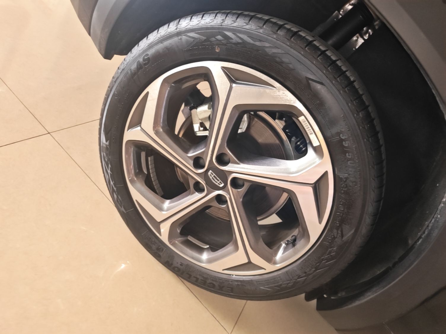 Geely Auto Monjaro L 2024 2.0TD DCT EVO Two-Wheel Drive Long-Range Version — снимка 11