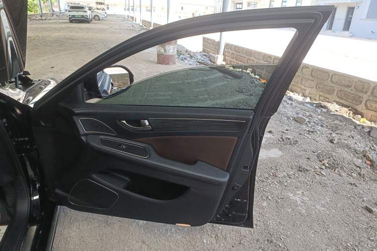 Used Hongqi H7 2019 2.0T Elite Edition
