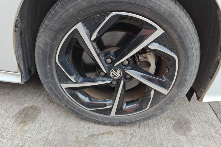 Used MG 5 2021 Revised 300TGI DCT Elegant Luxury Flagship Edition Right Front Wheel Hub