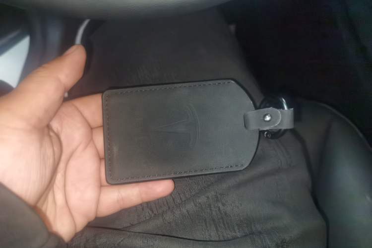 Used Tesla Model Y 2021 Long-Range All-Wheel-Drive Version 3D7