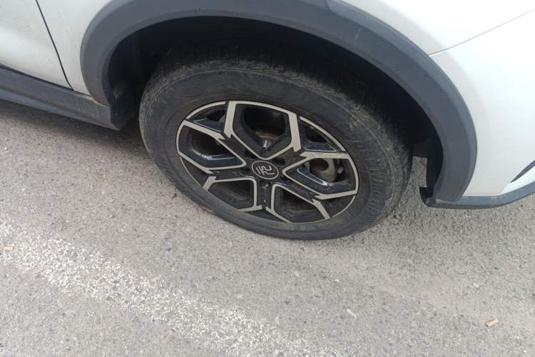 Used BYD Yuan Pro 2021 401 km Luxury Version Right Front Wheel Hub