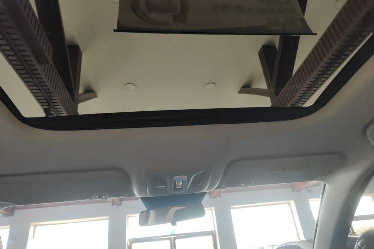 Used Changan UNI-K iDD 2022 Blue Whale iDD 130km 1.5T Excellence Model
