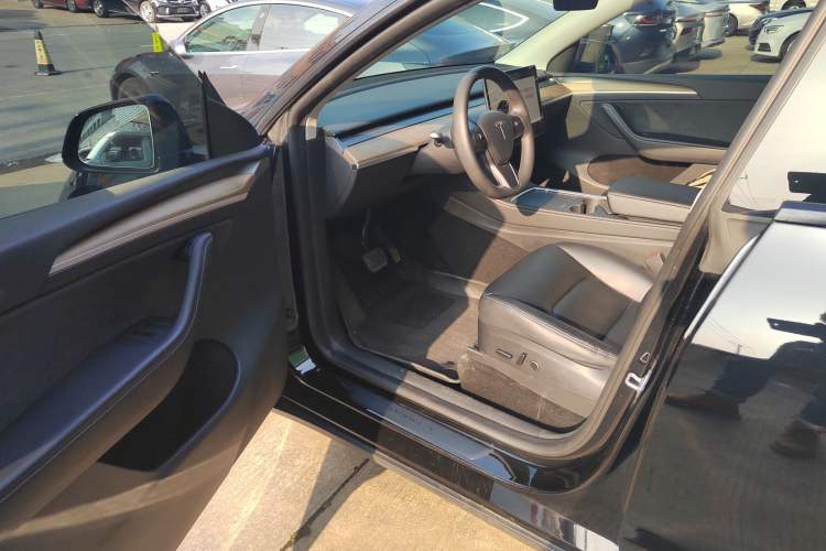 Used Tesla Model Y 2022 Revised Version Rear-Wheel Drive Driver Seat