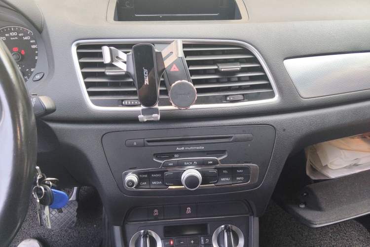 Used Audi Q3 2015 30 TFSI Comfort Model
