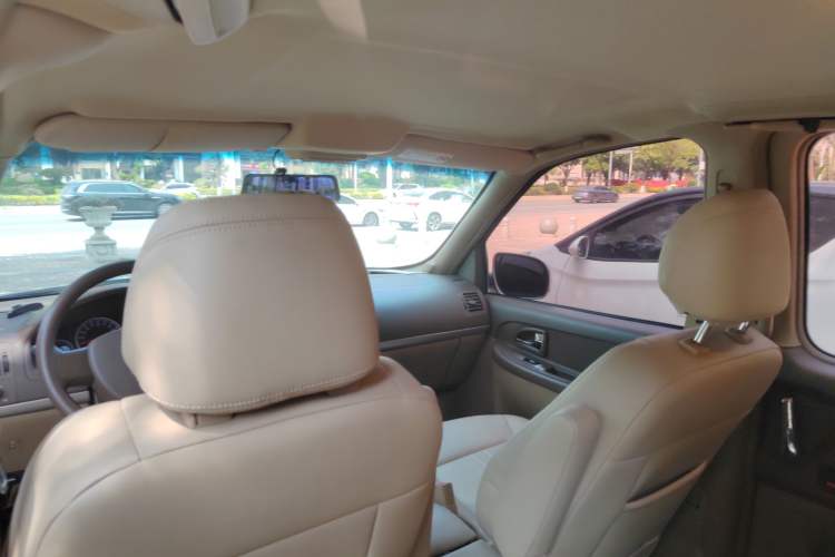 Used Buick GL8 2012 2.4L BASE Comfort Edition